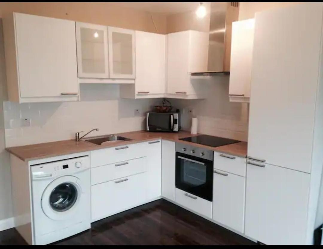 Salthill Village 3 Bed Apartment Galway Eksteriør billede